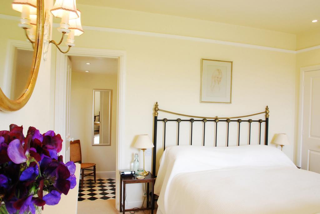 Larkbeare Grange Bed And Breakfast Whimple Room photo
